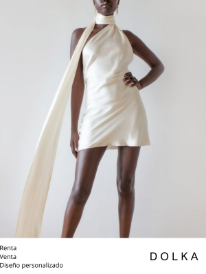 Vestido corto para boda civil en Guadalajara, con un diseño moderno y juvenil, ideal para una ceremonia casual o al aire libre.